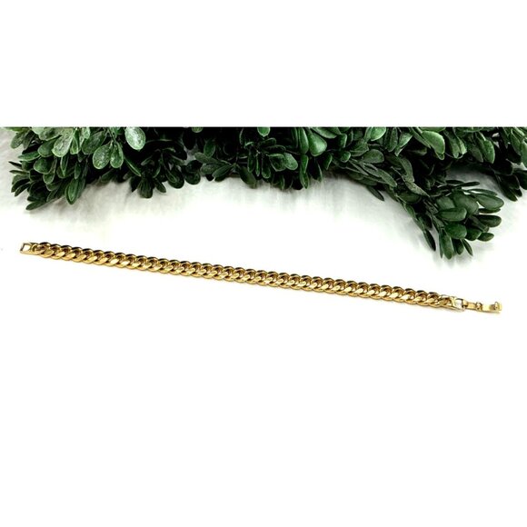 Gold-Tone Cuban Link Chain Bracelet 8" With Clasp Closure - Picture 2 of 6